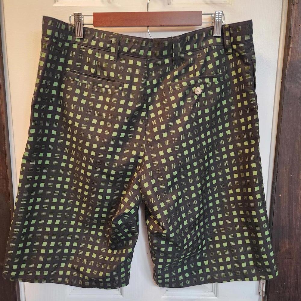 Wilson Men's Casual Shorts with Green and Black Checkered Pattern size 36 - Picture 4 of 9